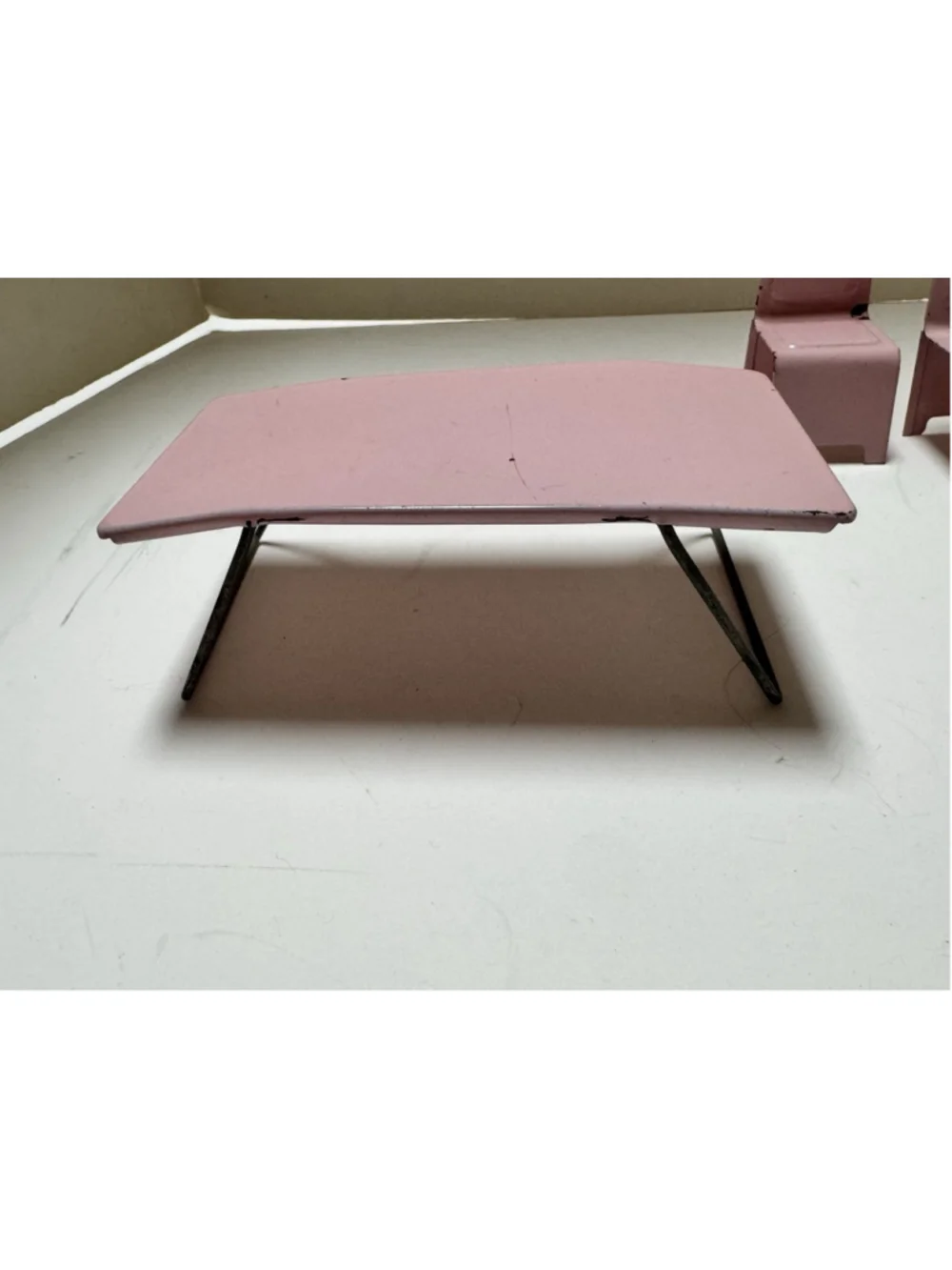 Vintage MCM Tin Litho Dollhouse Miniatures Table w/ 4 Chairs Pink Japan